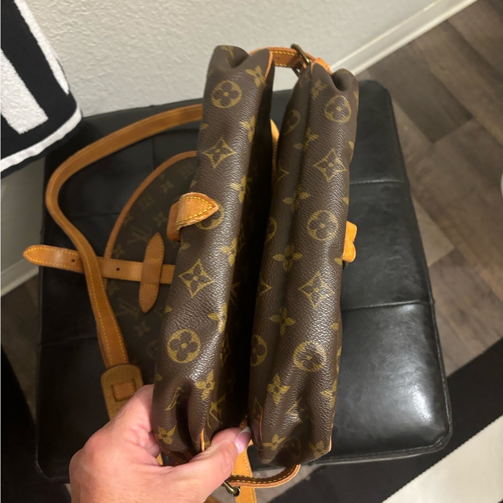 Louis Vuitton saumur 30 crossbody/messenger monogram - Picture 8 of 13